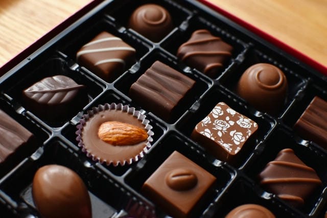 バレンタインにゴディバは重い？貰う側の心理と商品選びのコツ